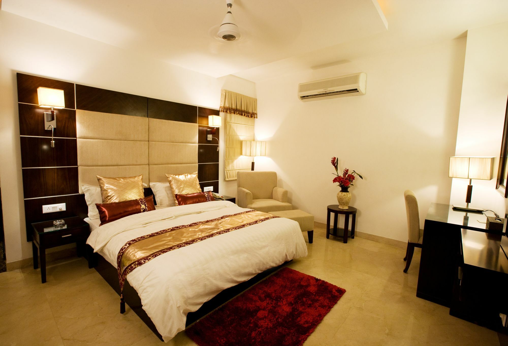 Eddison Hotel Gurgaon Exterior foto
